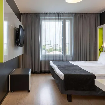 Hotel Scandic Station 4*