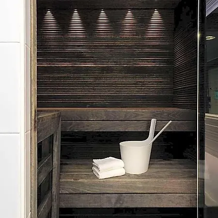 Hotel Scandic Station 4*