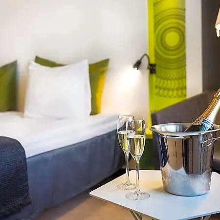 Hotel Scandic Station 4*