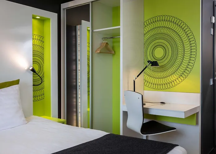 Отель Scandic Station 4*