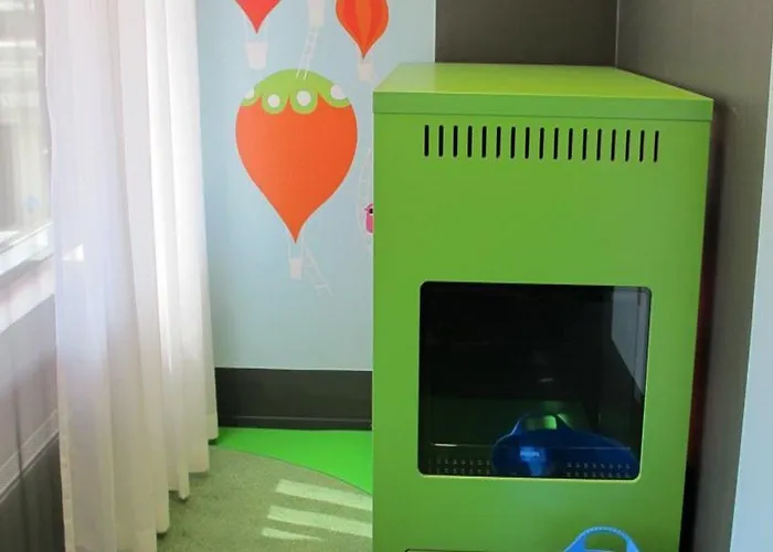 Отель Scandic Station 4*