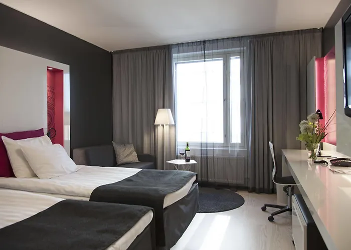 Отель Scandic Station 4*